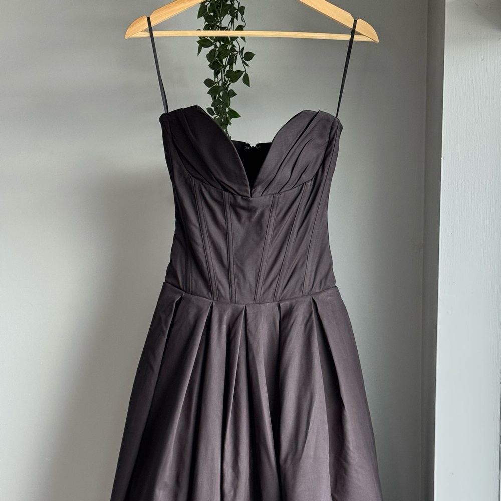 House of CB LADY
Black Strapless Midi Dress - Picture 7 of 9